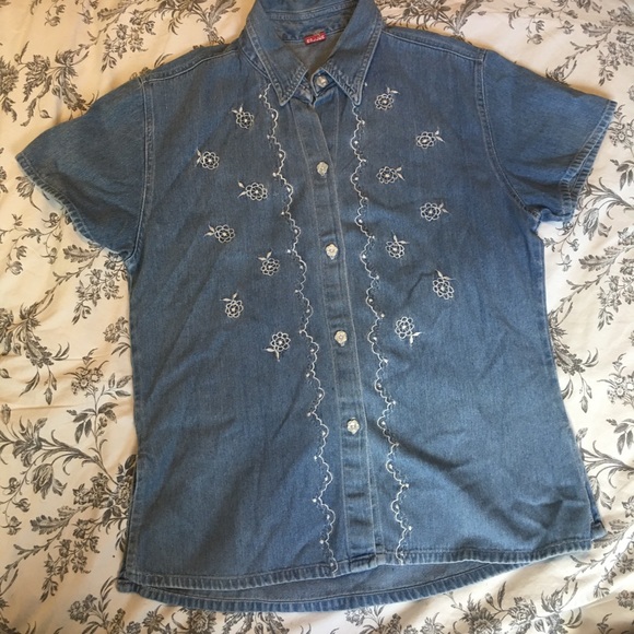 Soft Denim Vintage Top - Picture 2 of 3